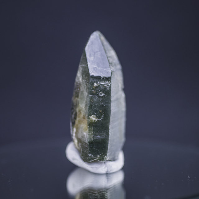 ヒマラヤ水晶　ラパ産水晶ポイント　ガネーシュヒマール クローライト水晶