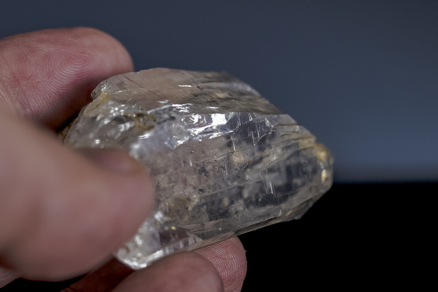 ヒマラヤ水晶　ラパ産水晶ポイント　ガネーシュヒマール