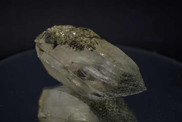 ヒマラヤ水晶　ラパ産水晶ポイント　ガネーシュヒマール スモーキー水晶